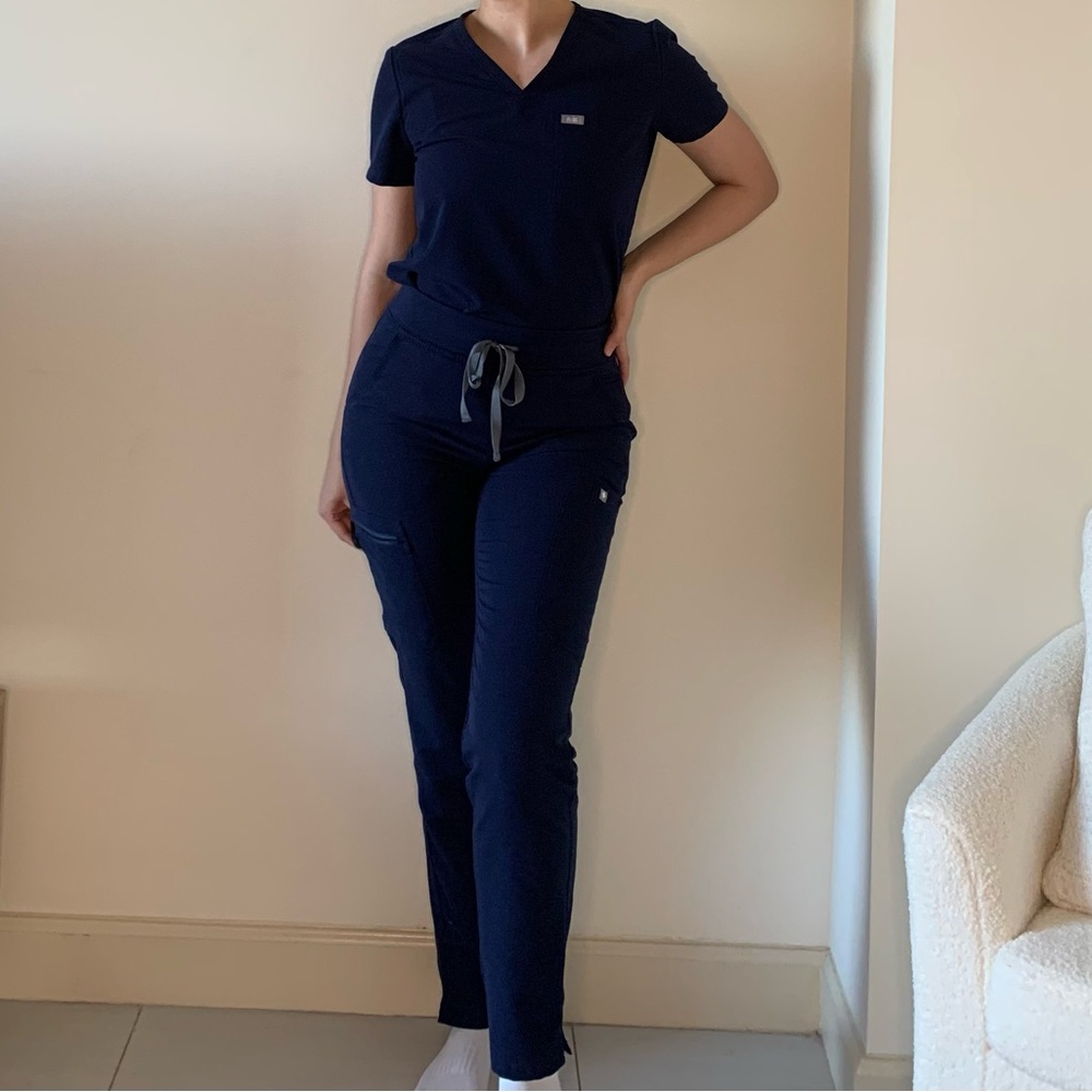 Figs High Waist Scrub Pant🩶